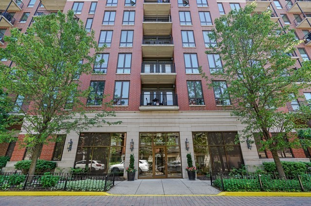 343 W Old Town Court 205 — photo