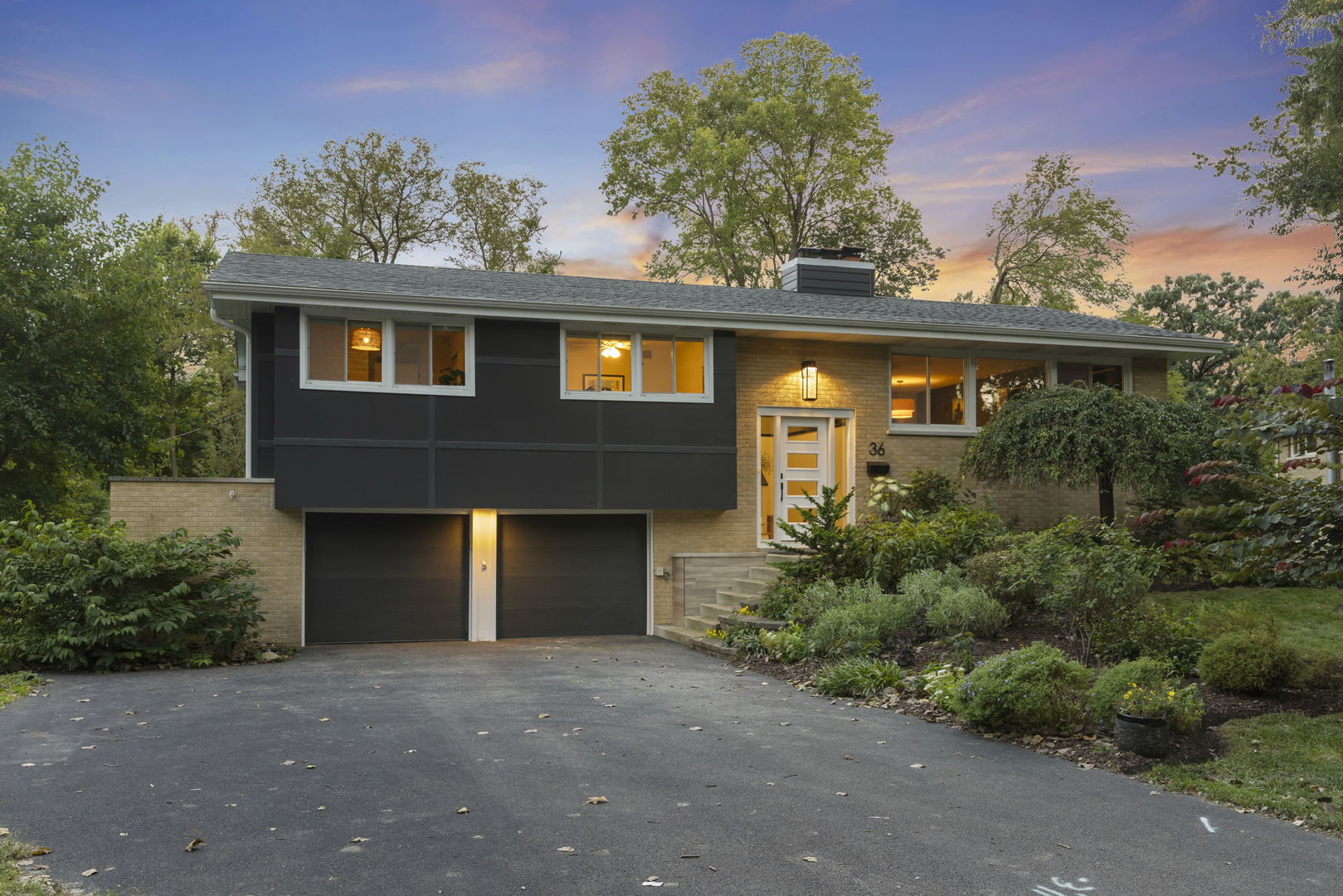 36 Golden Larch Court — photo
