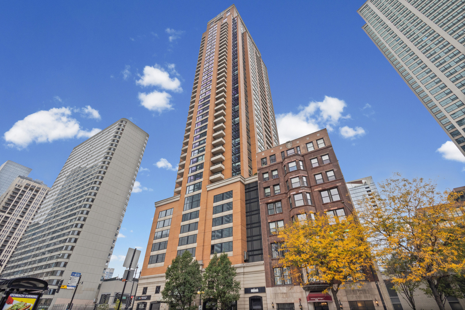 1160 S Michigan Avenue Unit 3703 — photo