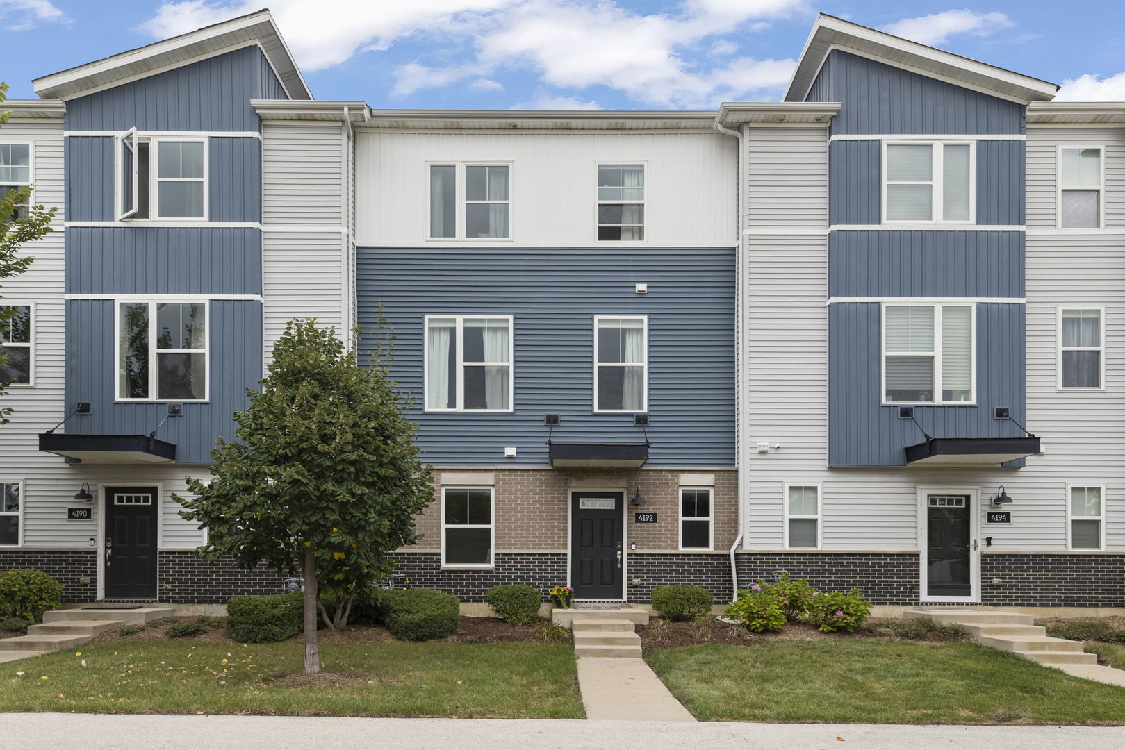 4192 Irving Road — photo