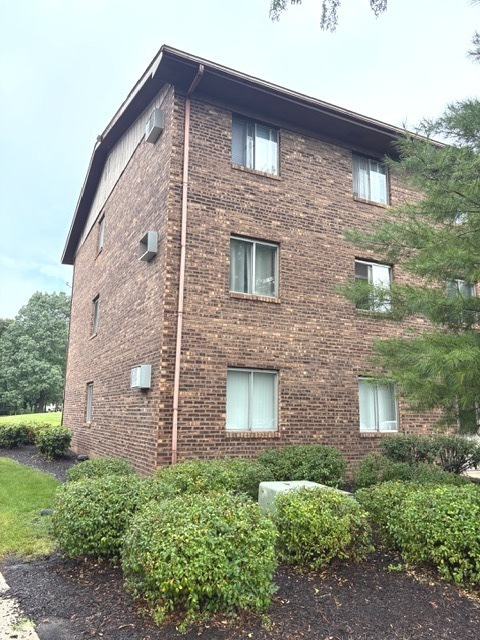 2556 Waterbury Drive Unit 1906 — photo
