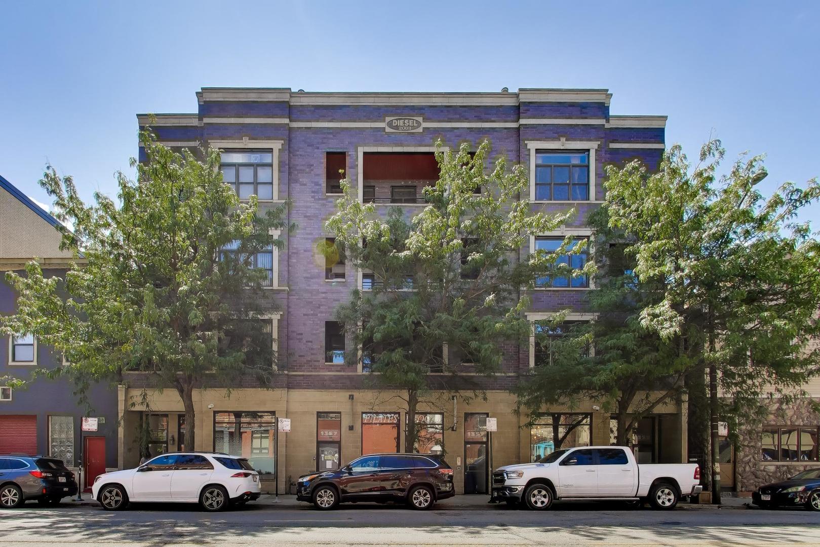 1353 W Grand Avenue 2 — photo