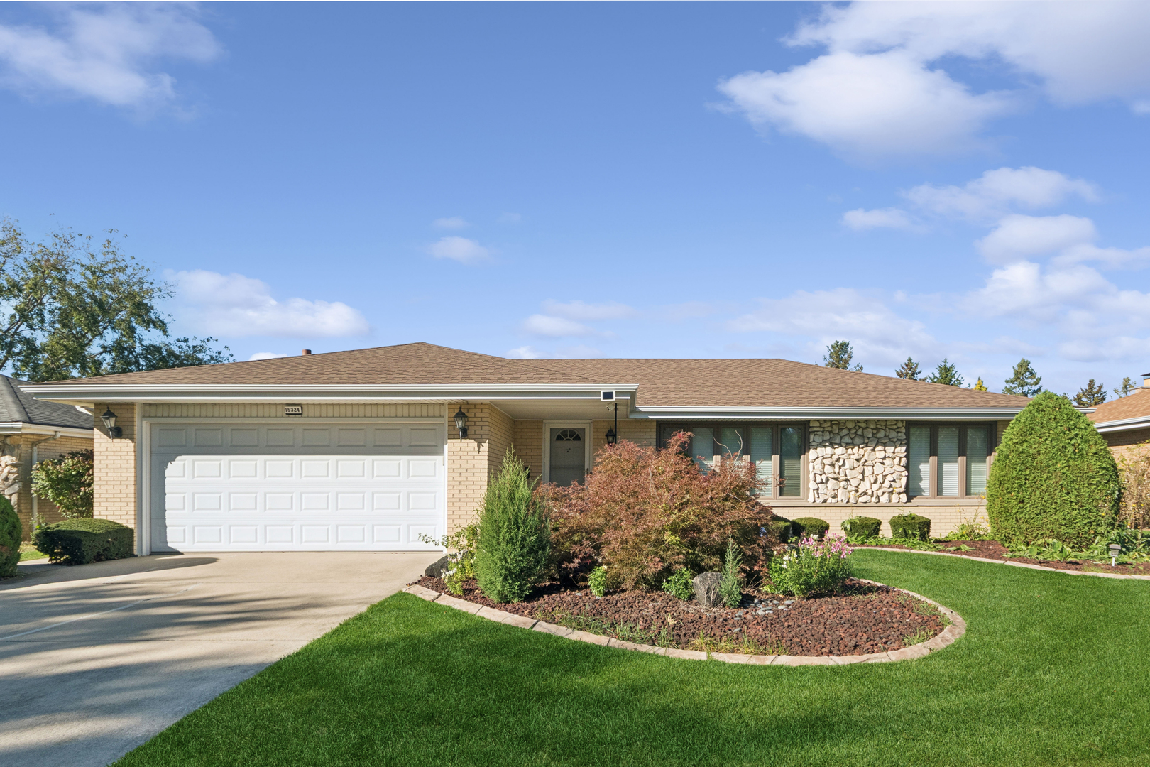15324 Heather Court — photo