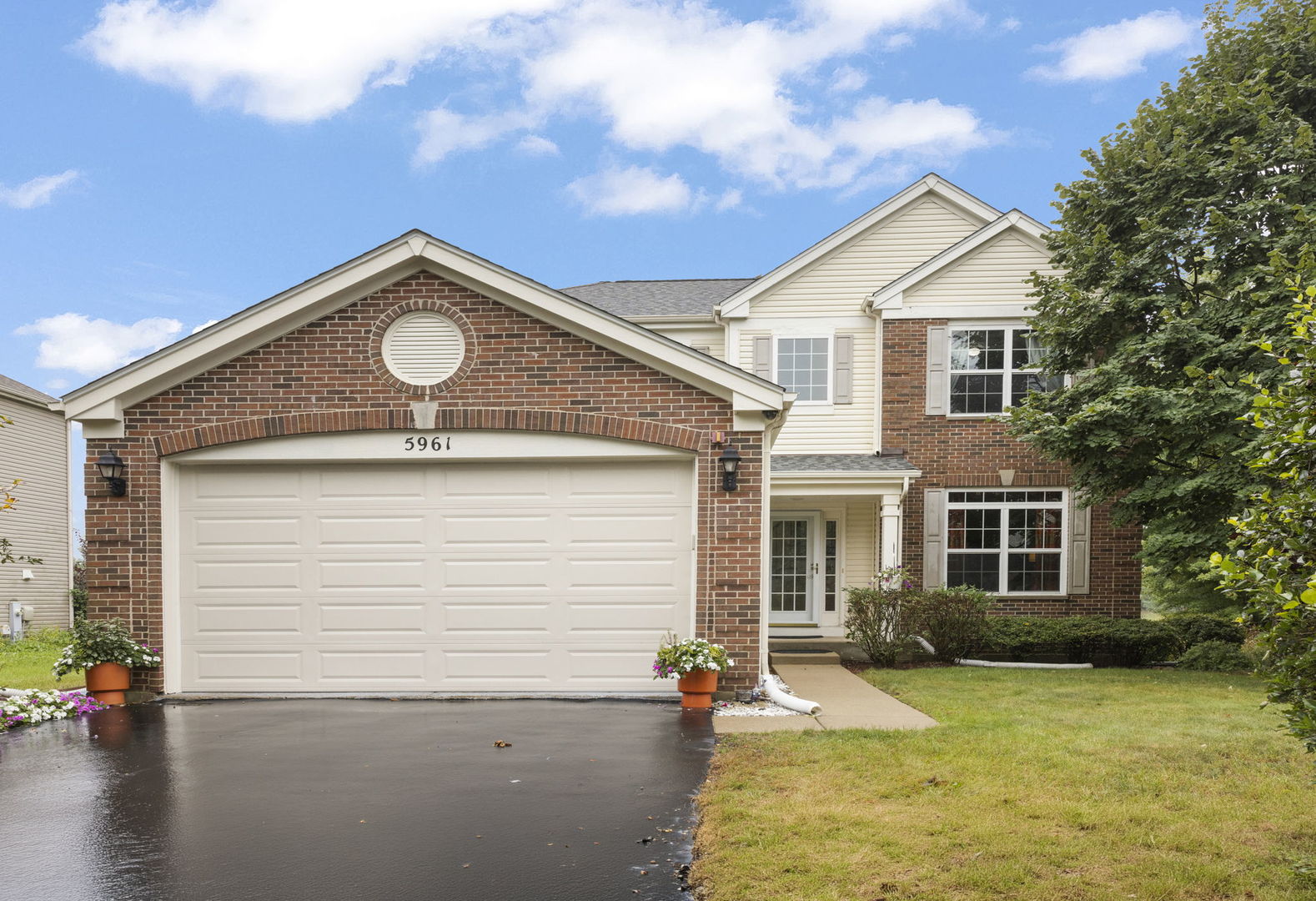 5961 Mackinac Lane — photo