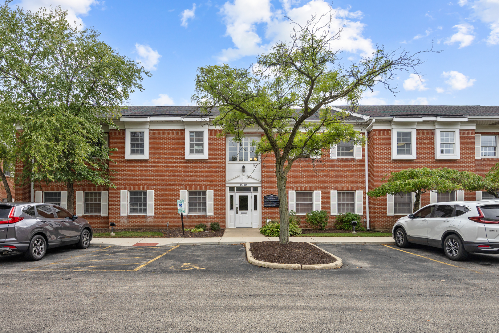 1025 W Wise Road 6a — photo