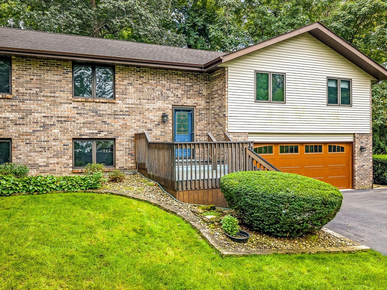 548 Baintree Road, Davis, IL 61019 — photo 2