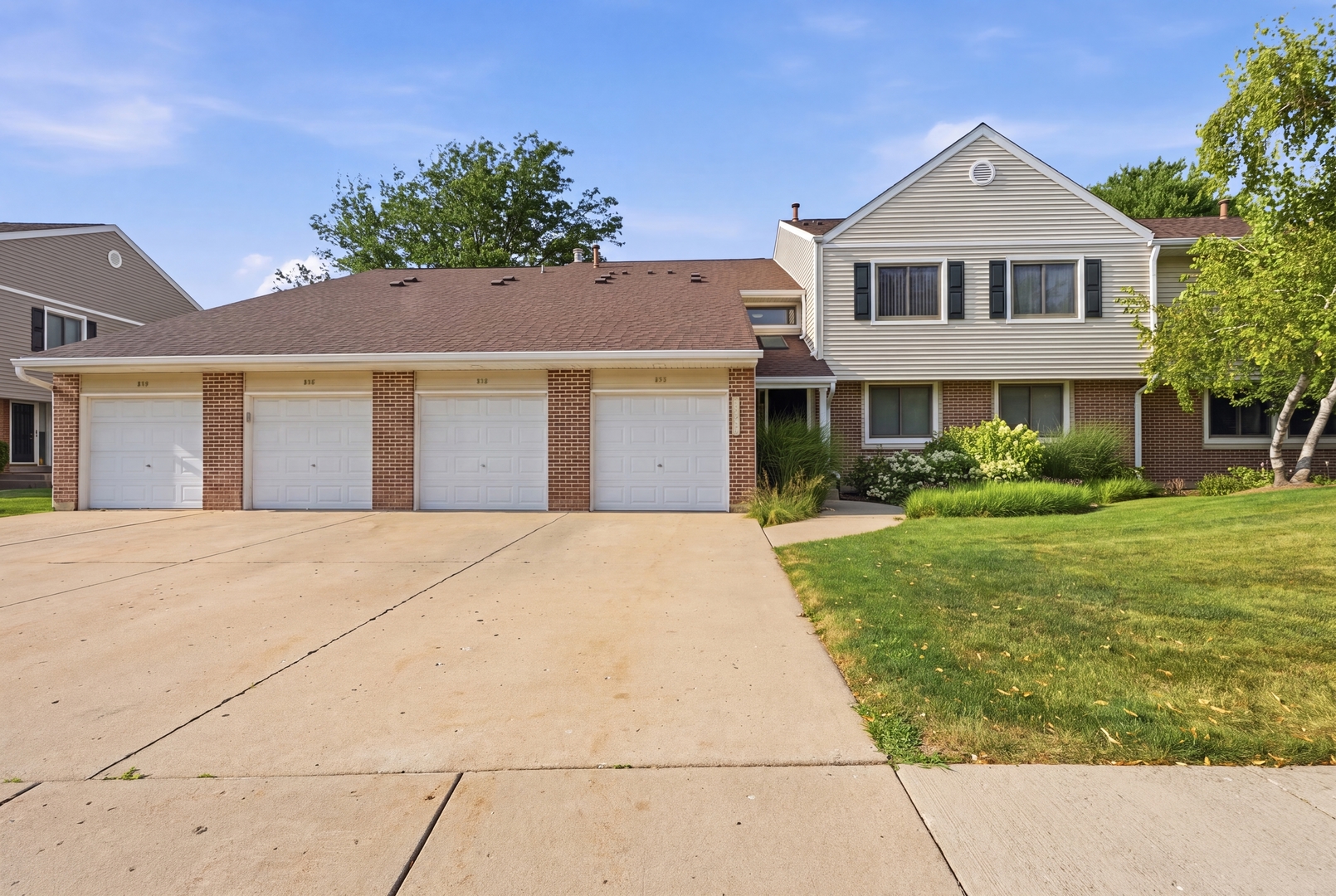 938 Hidden Lake Drive 938 — photo