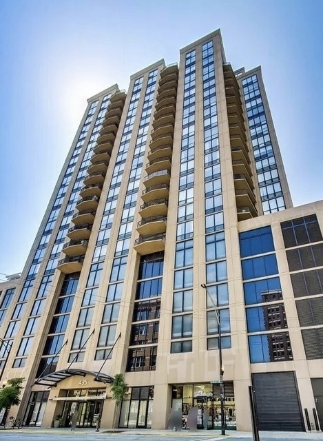 435 W Erie Street Unit 808 — photo