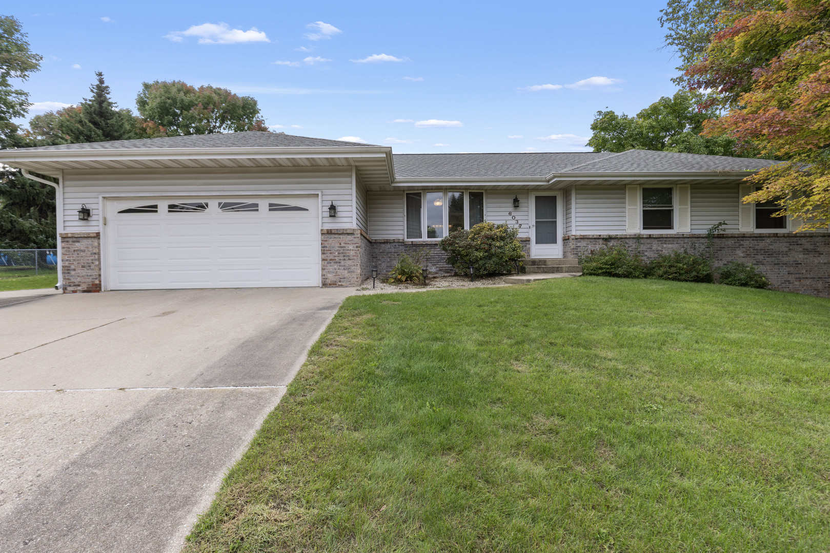 6037 Banbridge Drive — photo