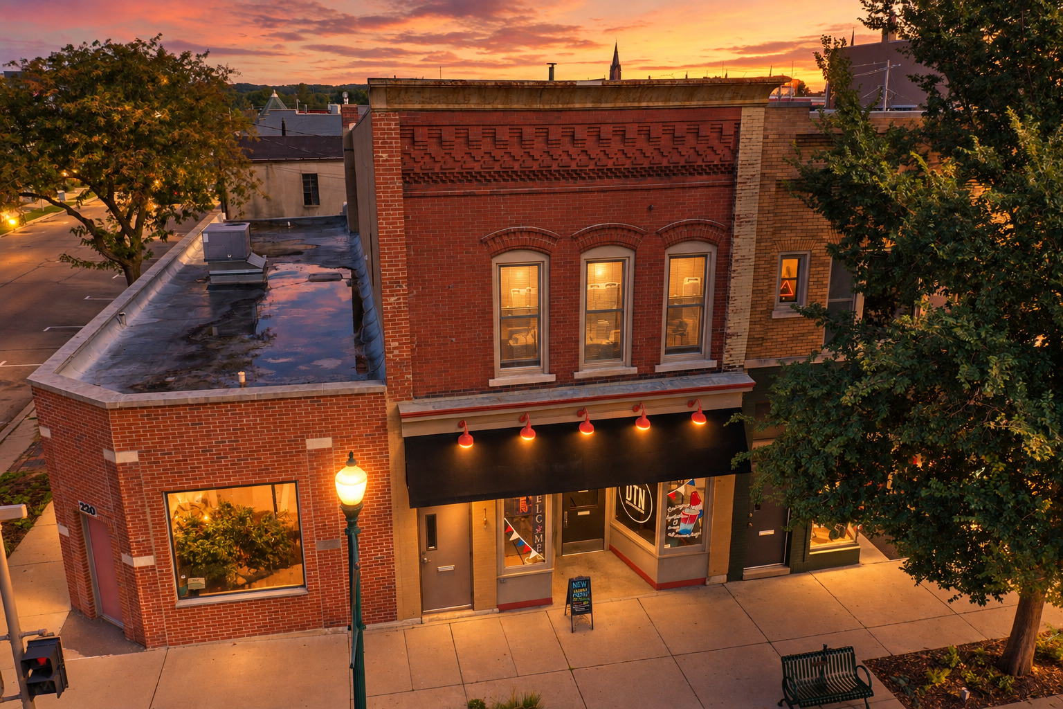 228 W Main Street — photo