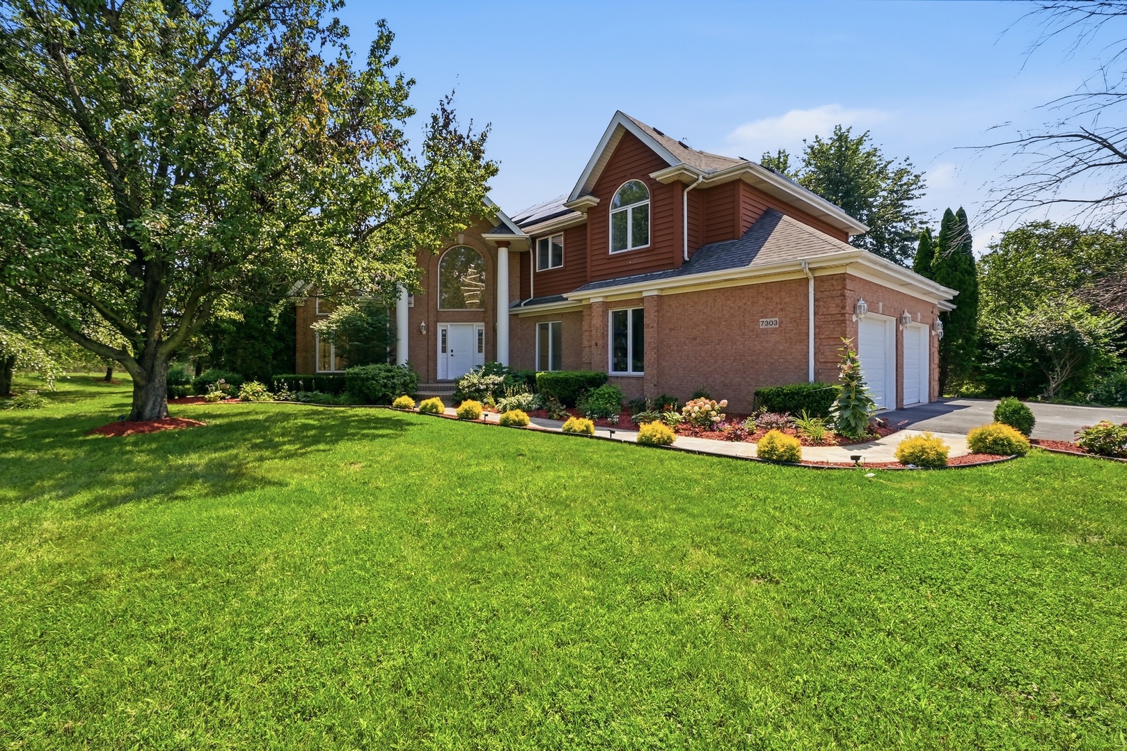7303 W Ethan Court — photo