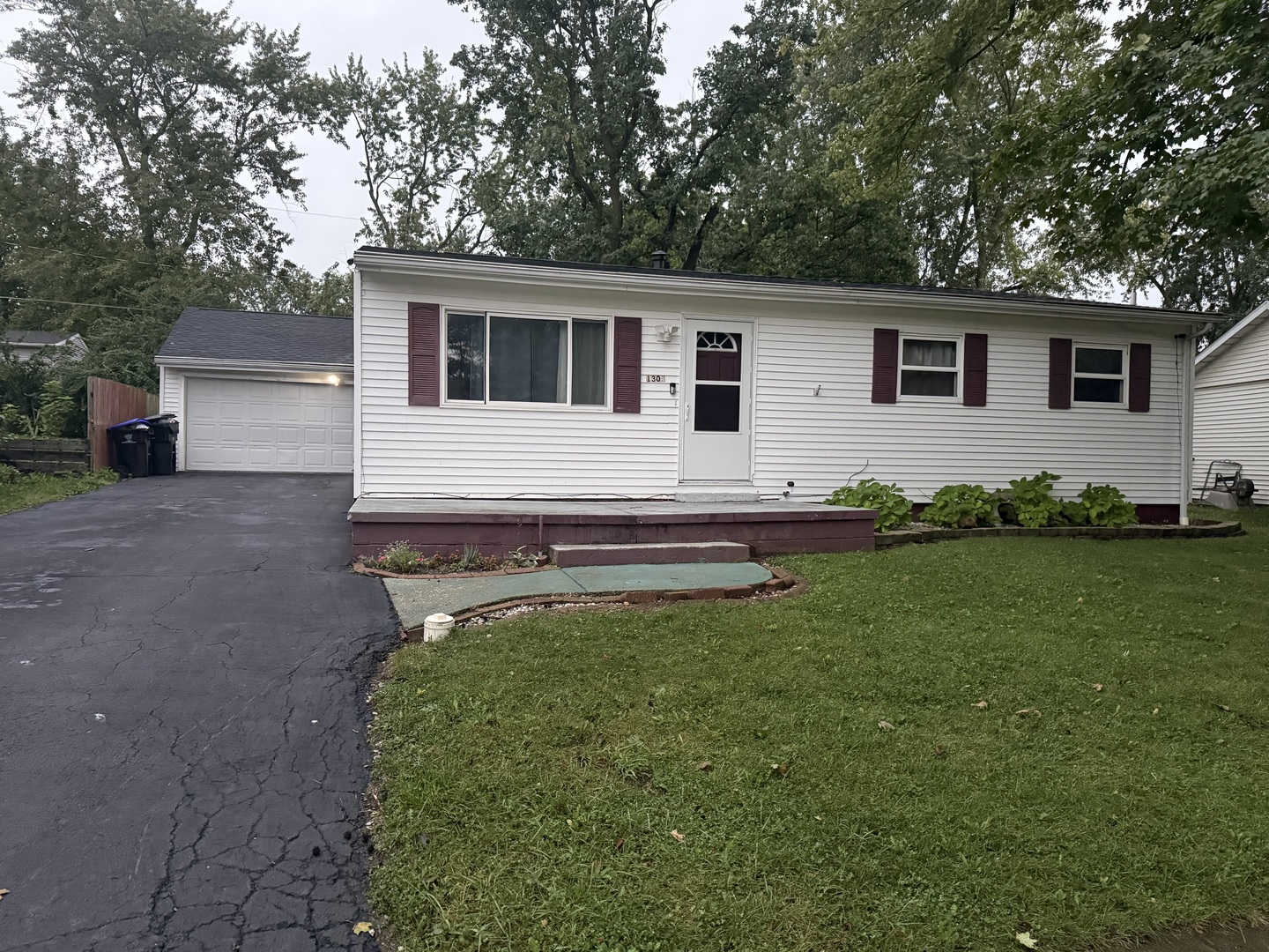 1305 Glenwood Road — photo