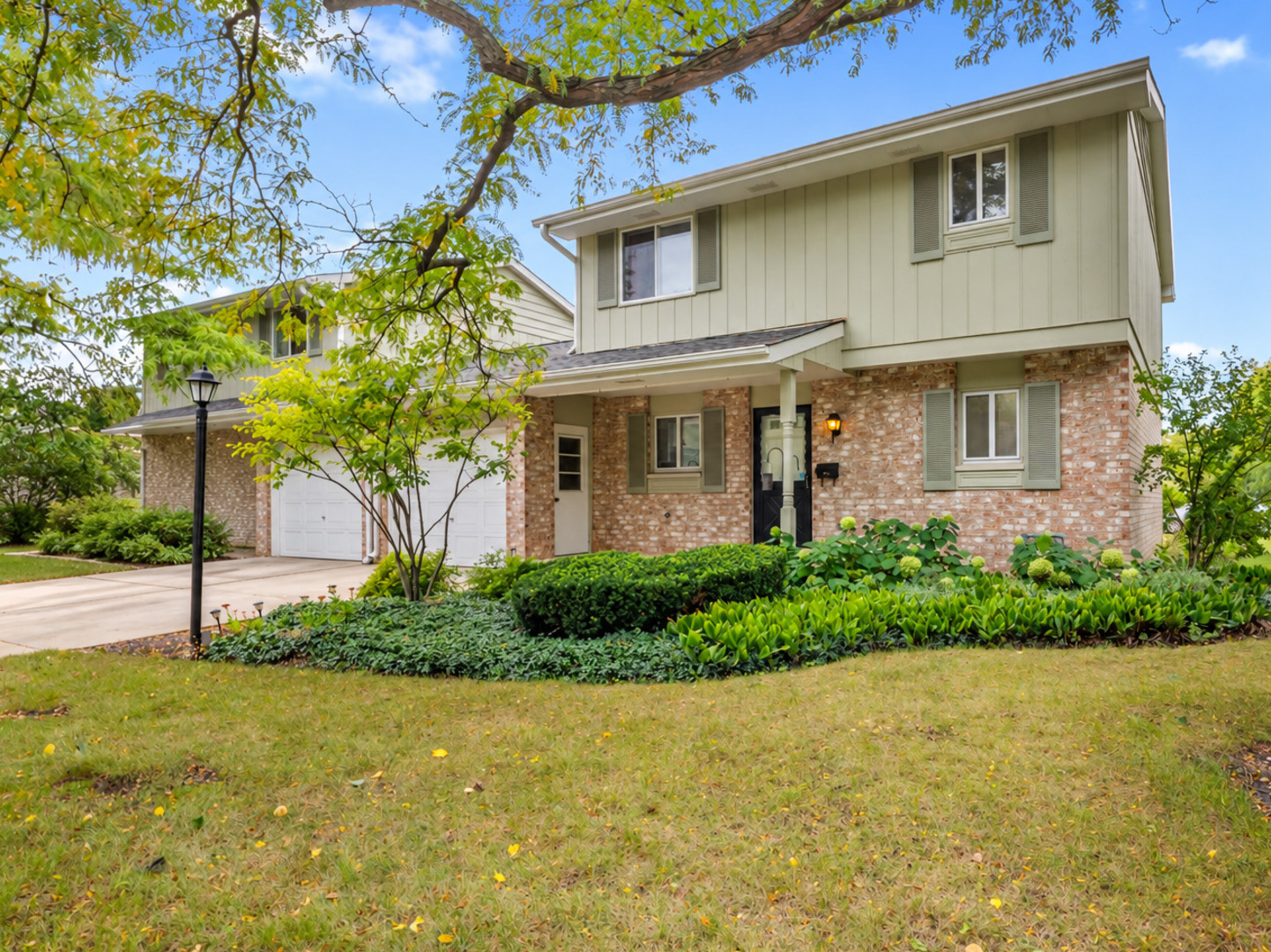 1502 Johnstown Court — photo