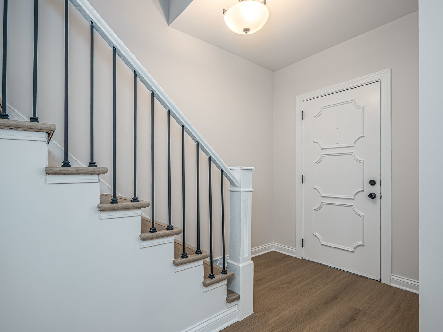 25 E 117th Place, Chicago, IL 60628 — photo 2