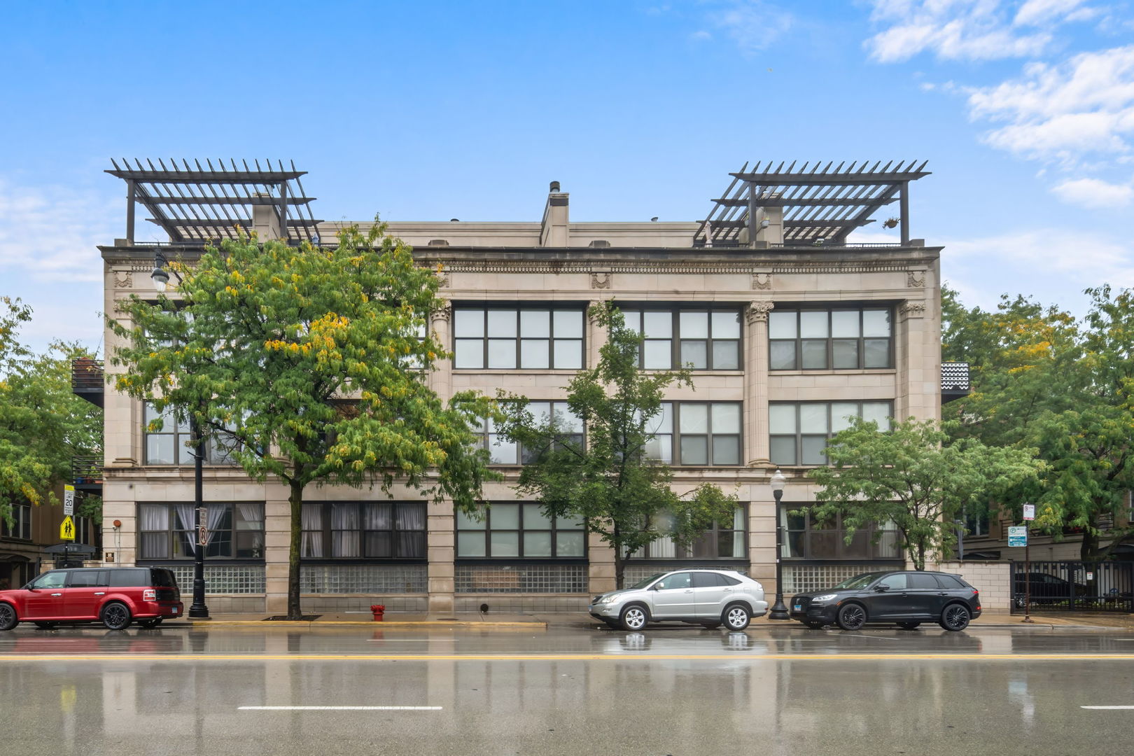 1525 S Michigan Avenue 309 — photo