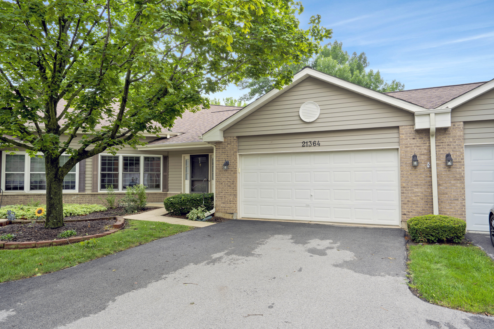 21364 Silktree Circle 21364 — photo