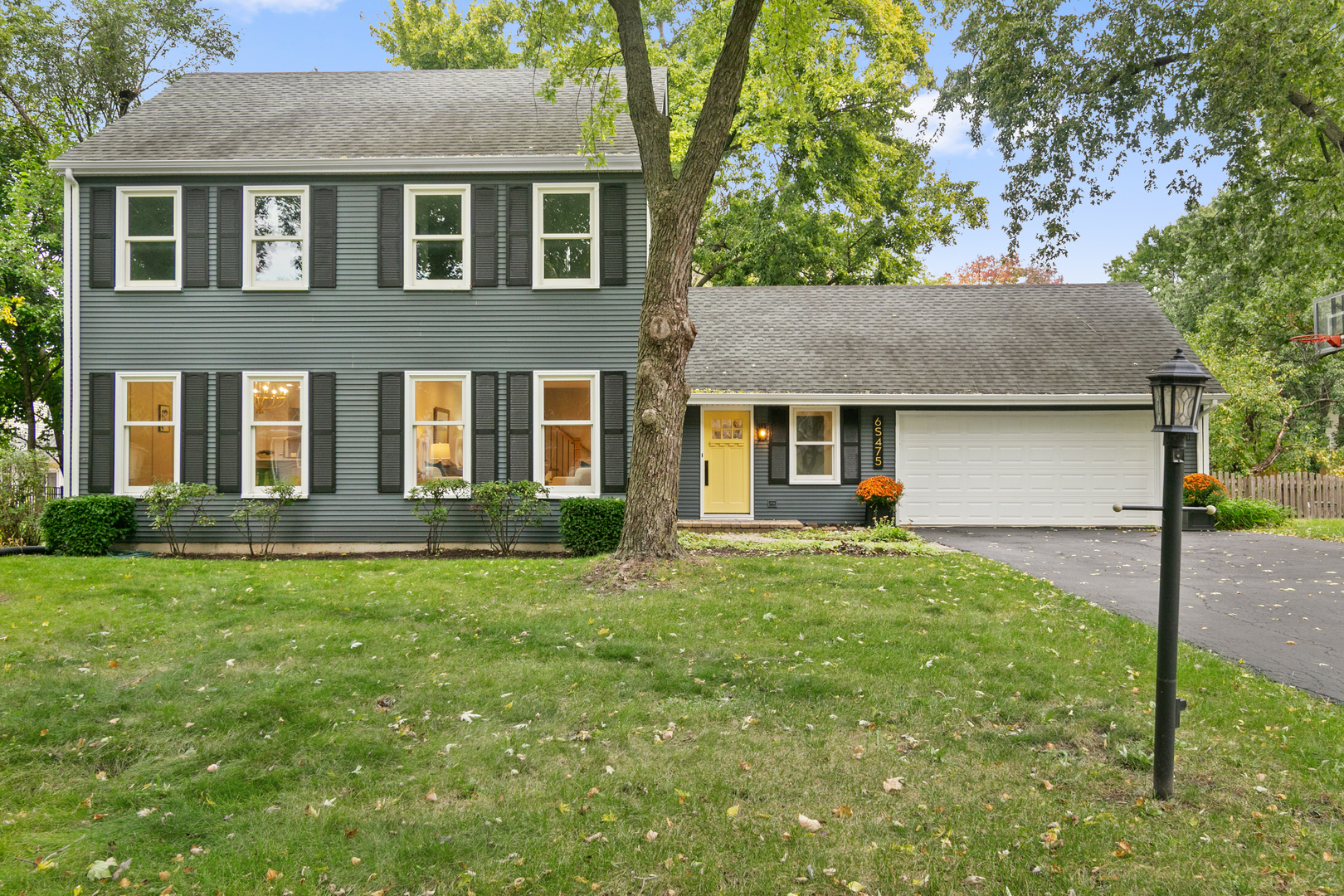 6S475 Sussex Road — photo