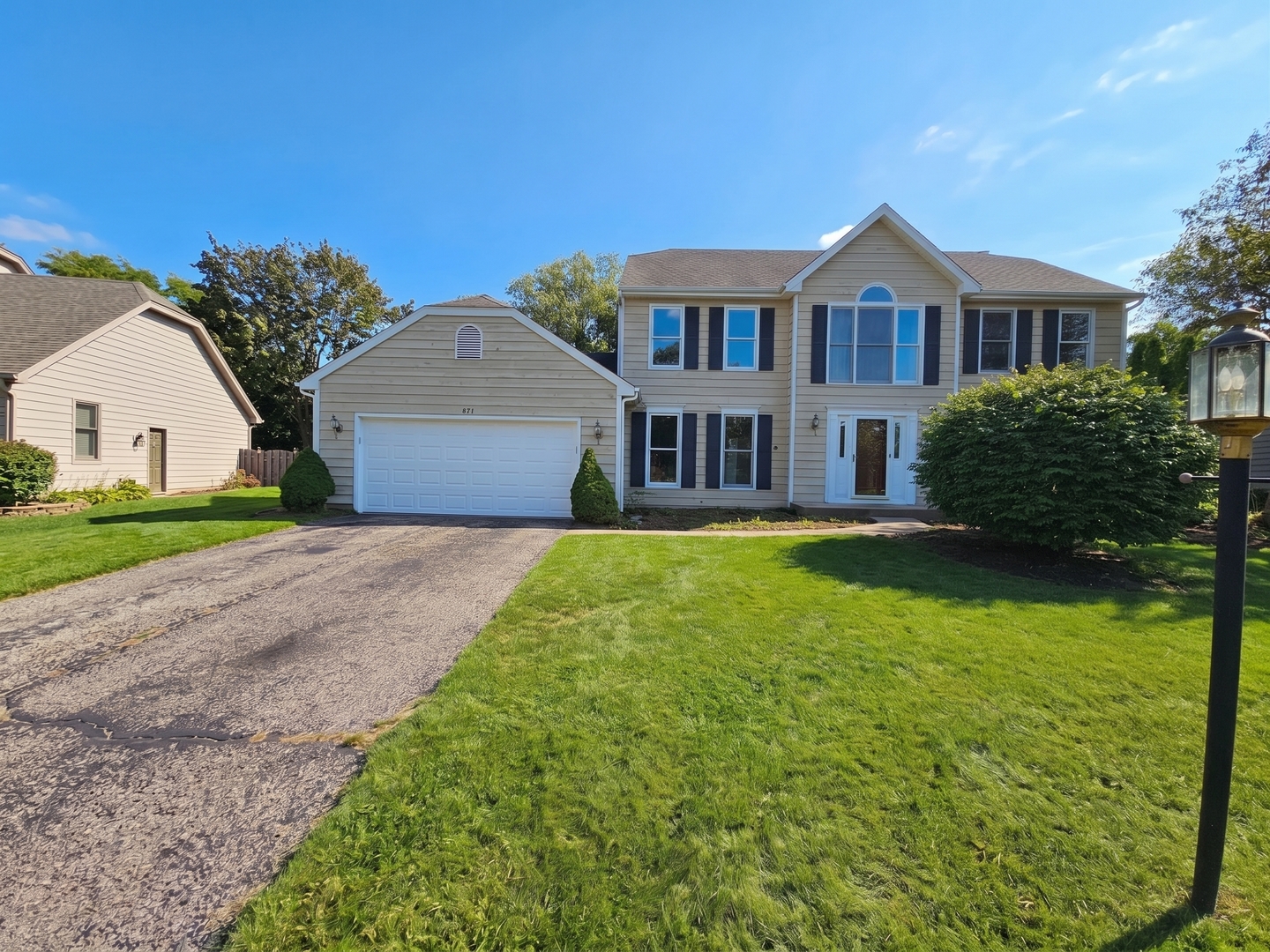 875 Crabtree Lane — photo
