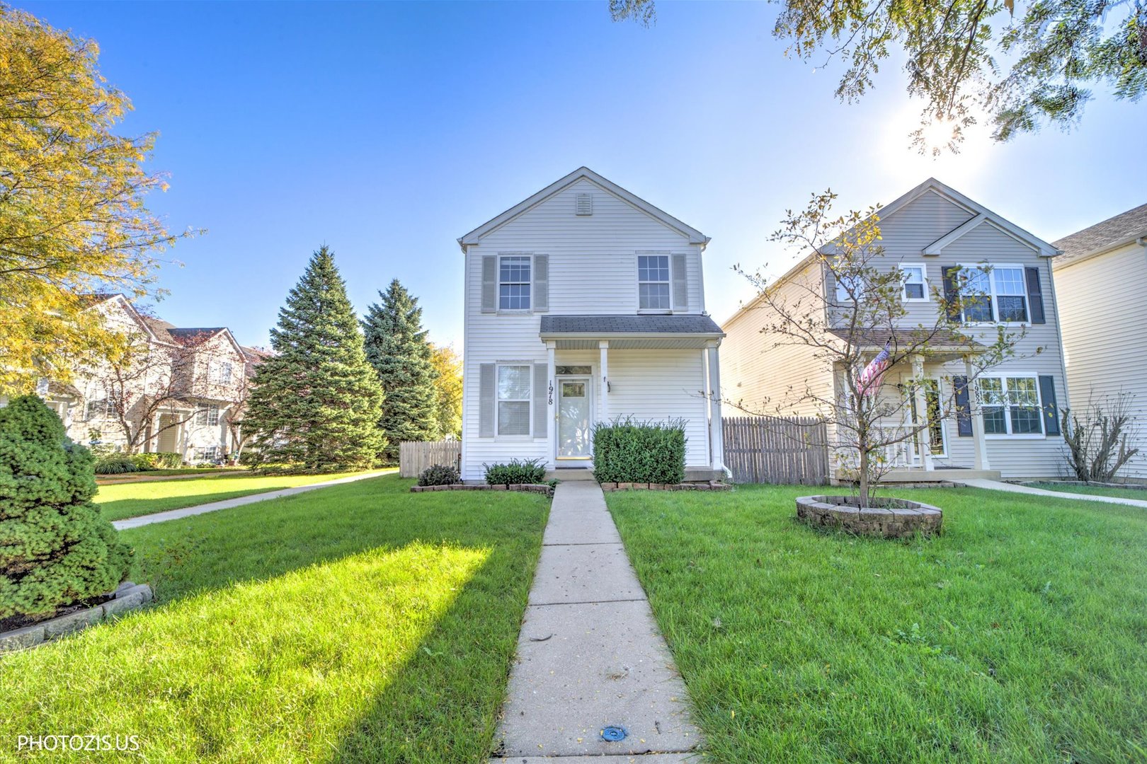 Home in Aurora, IL 60503 — photo 2