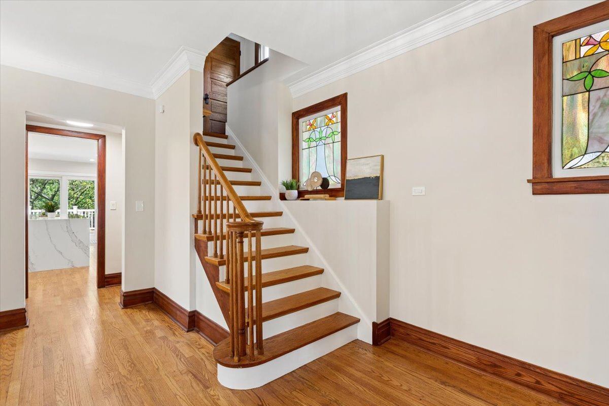 Home in Oak Park, IL 60304 — photo 3