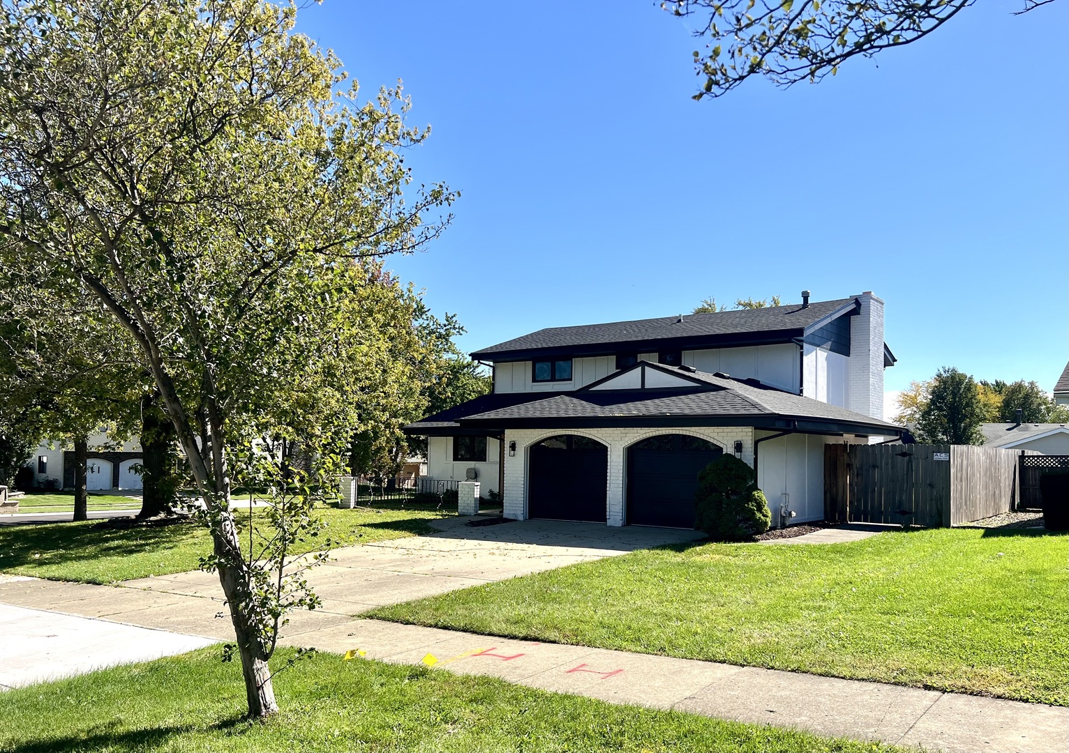 214 Cambridge Lane — photo