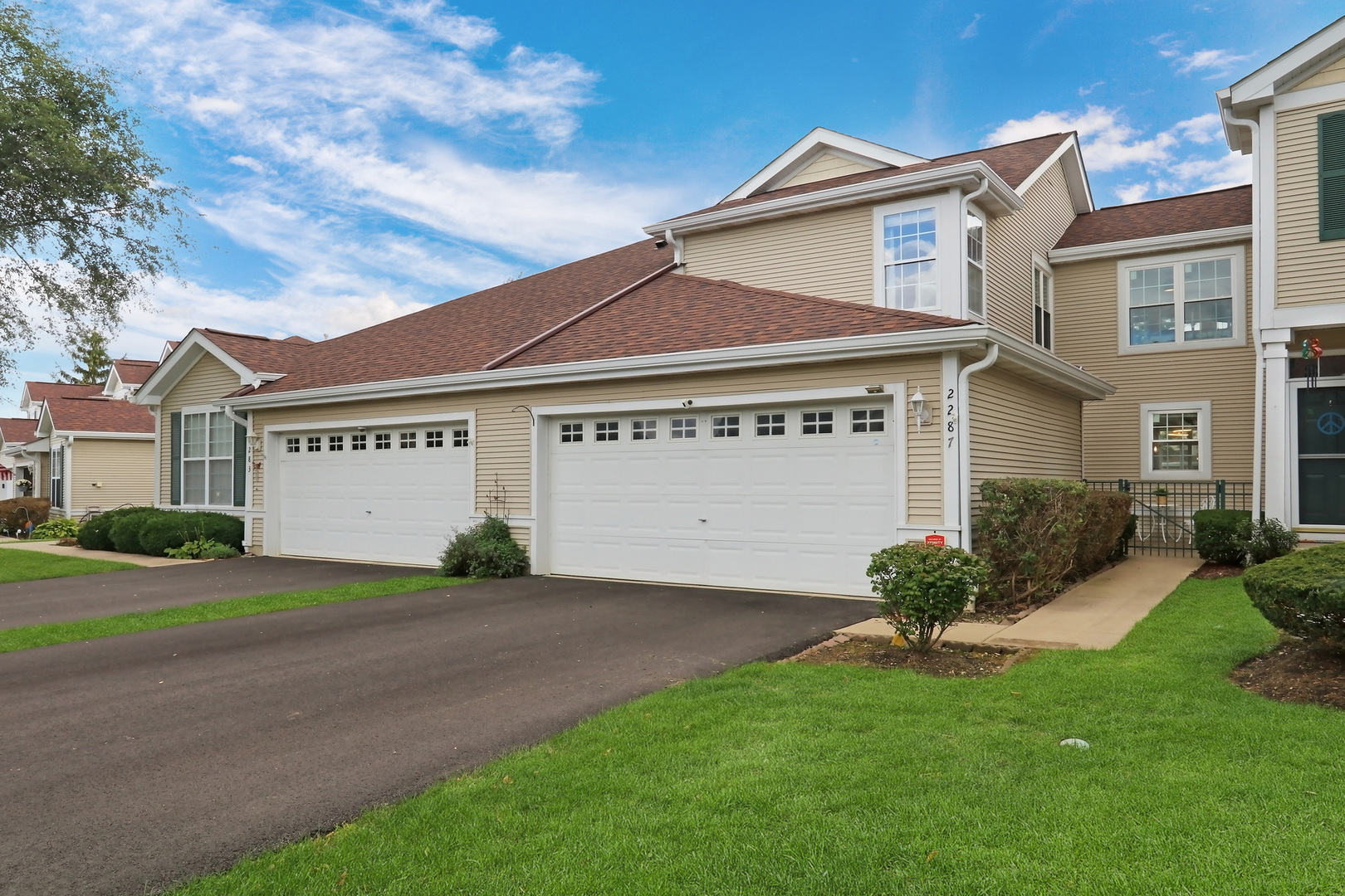2287 W Bentley Lane — photo