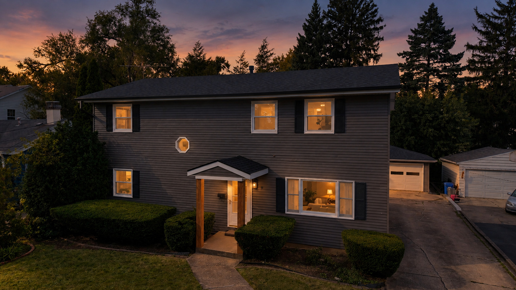 829 E Evergreen Street — photo