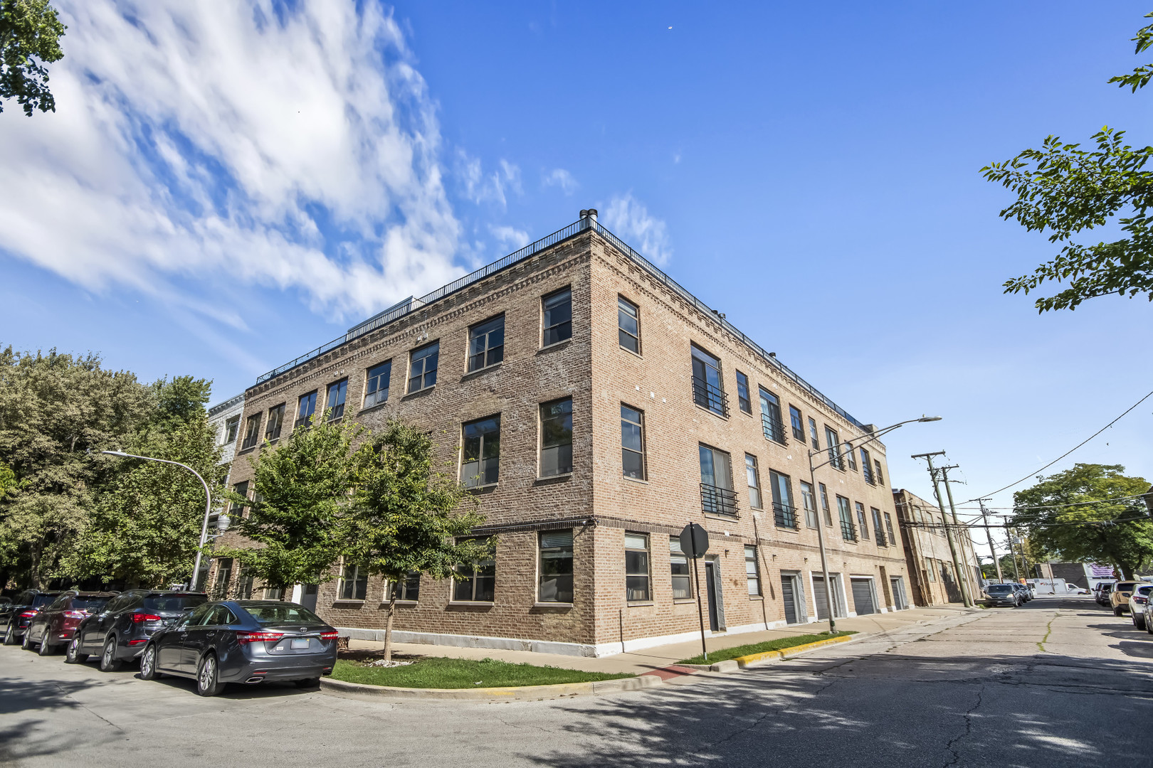 2221 N Lister Avenue 3a — photo
