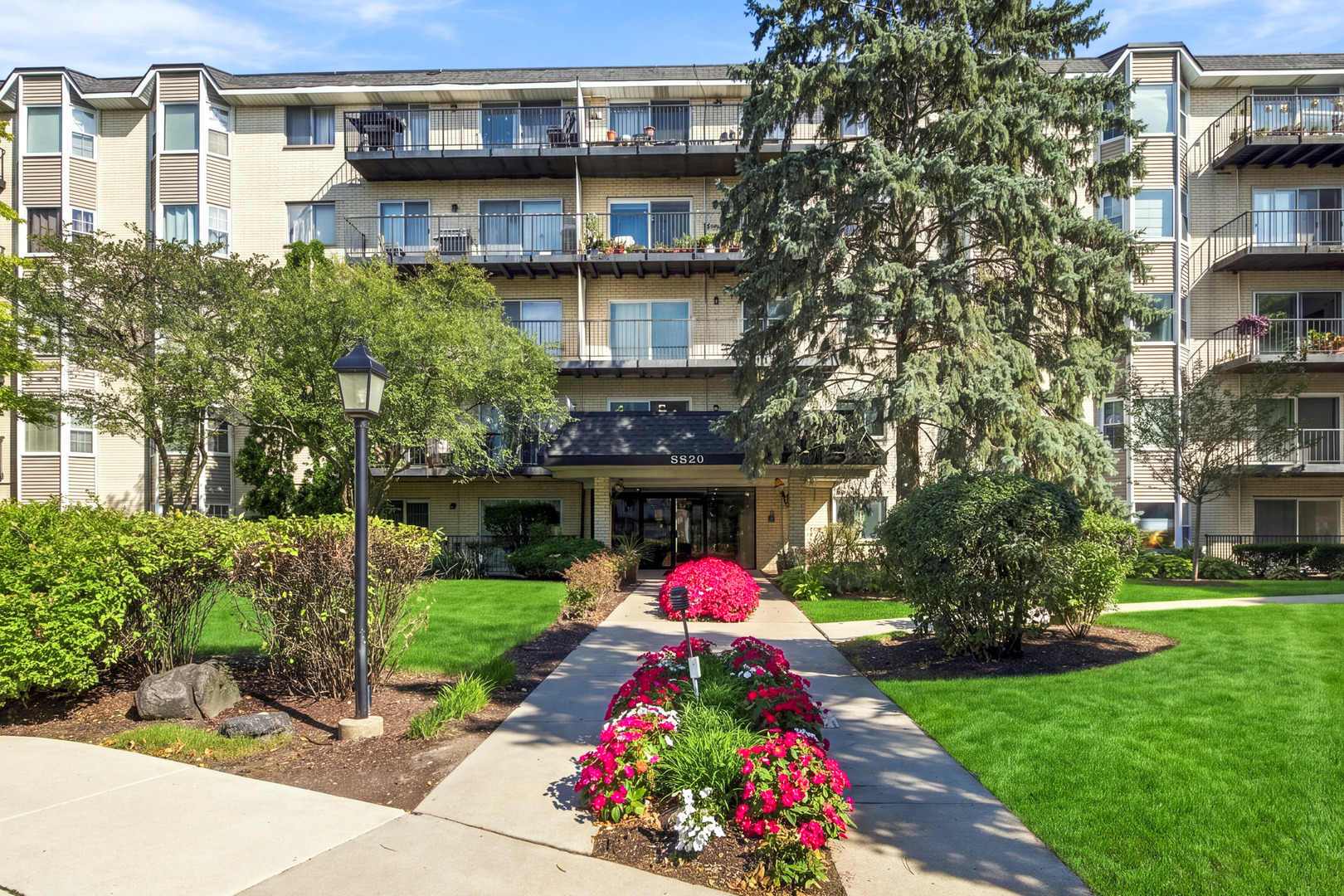 8620 Waukegan Road 504 — photo