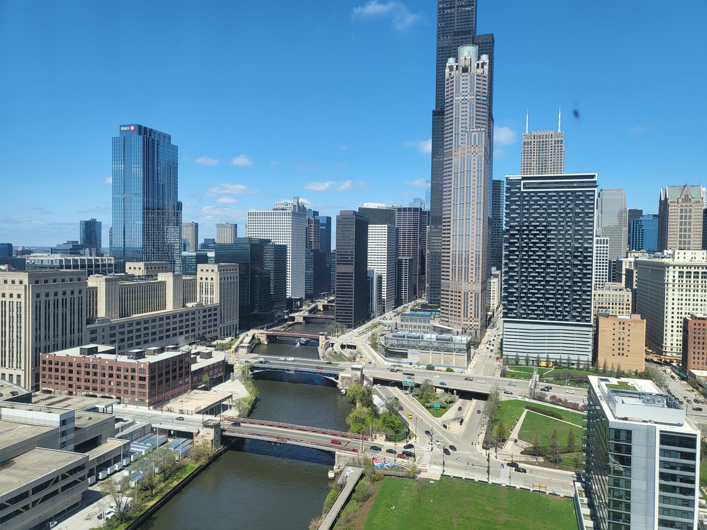 235 W Van Buren Street Unit 2614 — photo