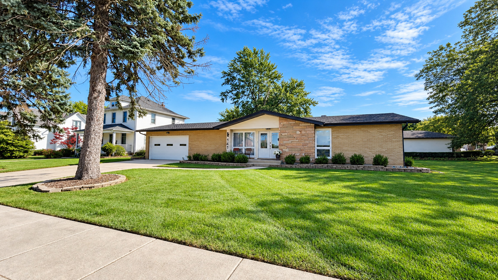 141 W Army Trail Boulevard — photo