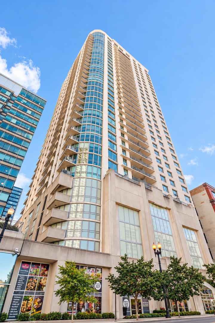 125 S Jefferson Street 2408 — photo
