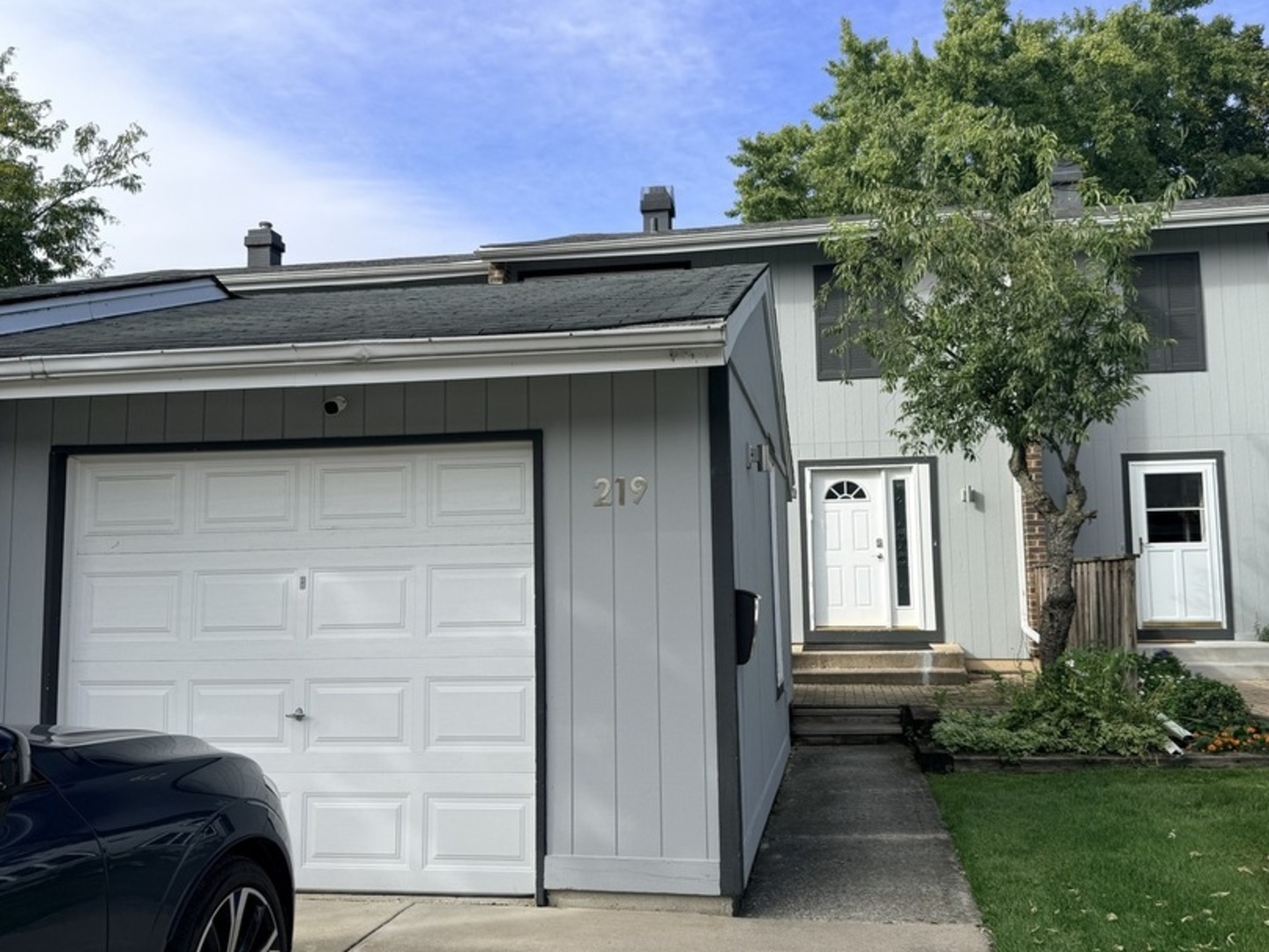 219 Pinewood Lane — photo