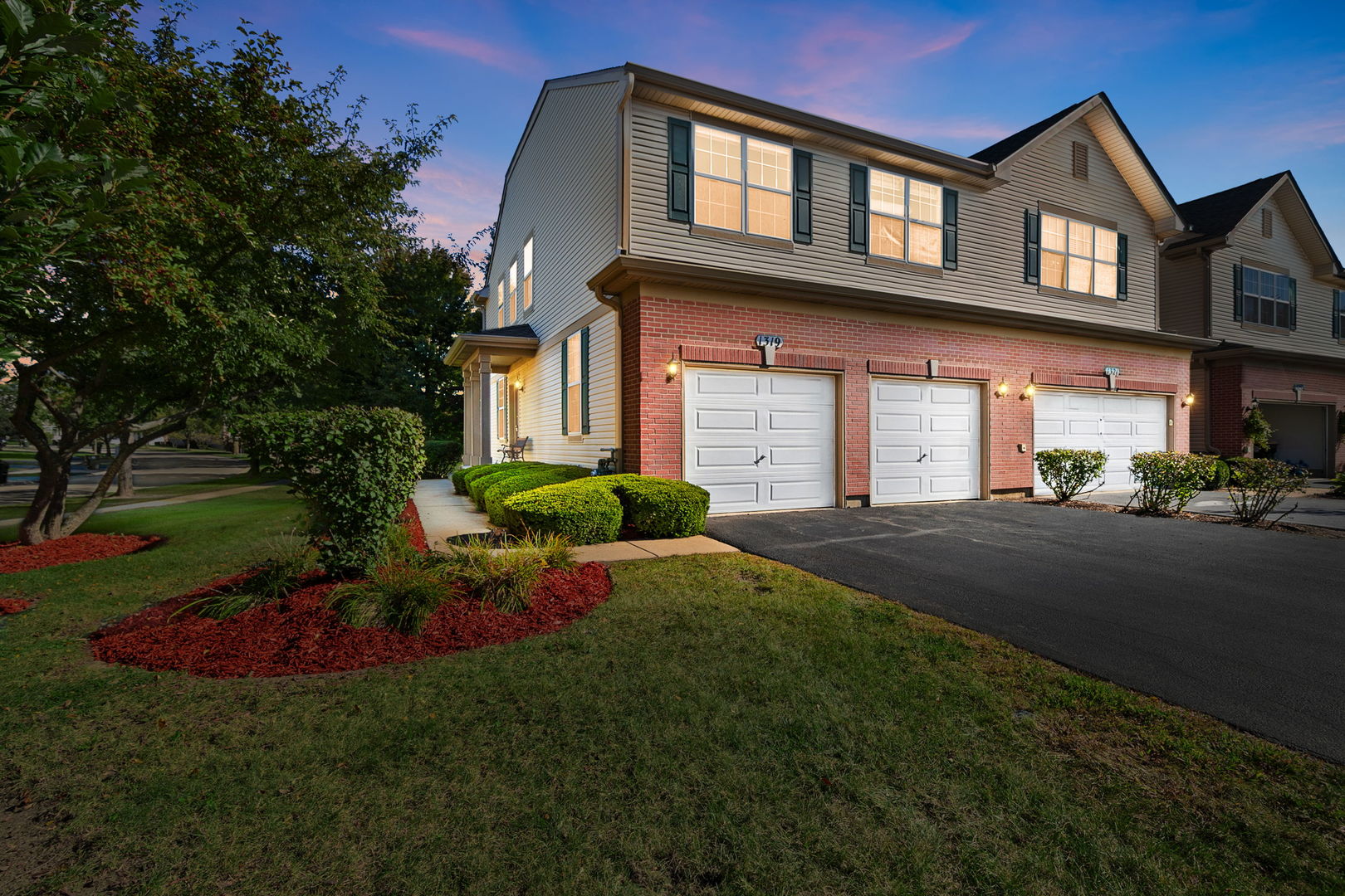 1319 W Crane View Court — photo