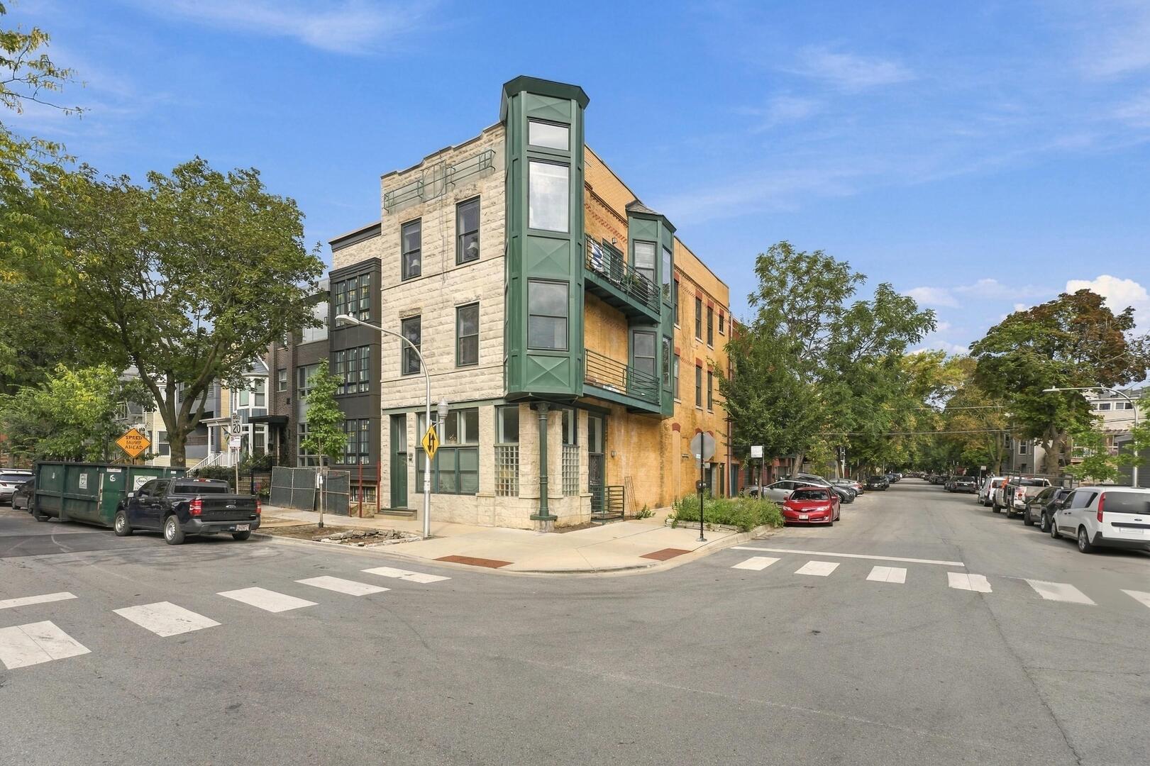 1500 W School Street 2 — photo