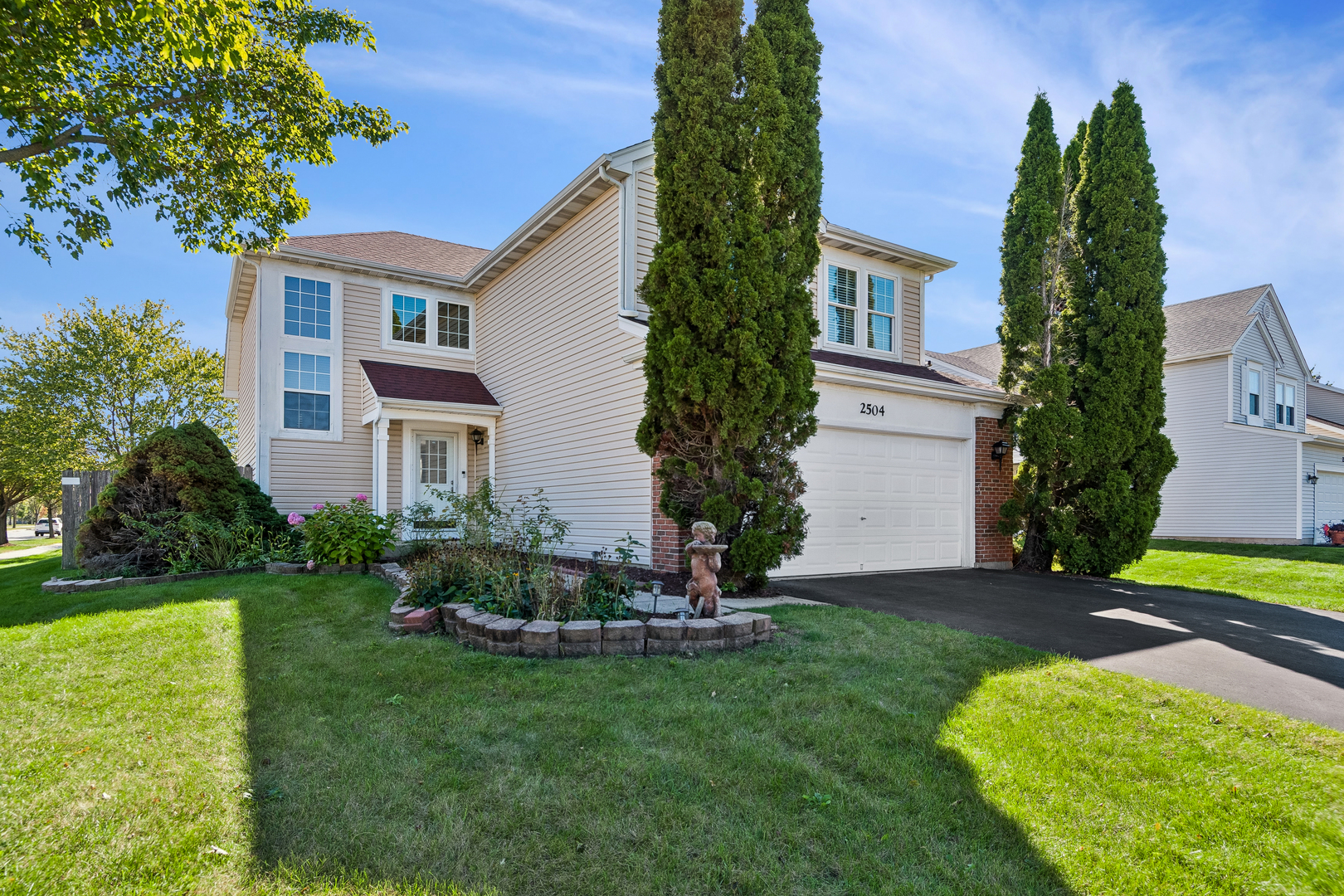 2504 Fairbanks Court — photo
