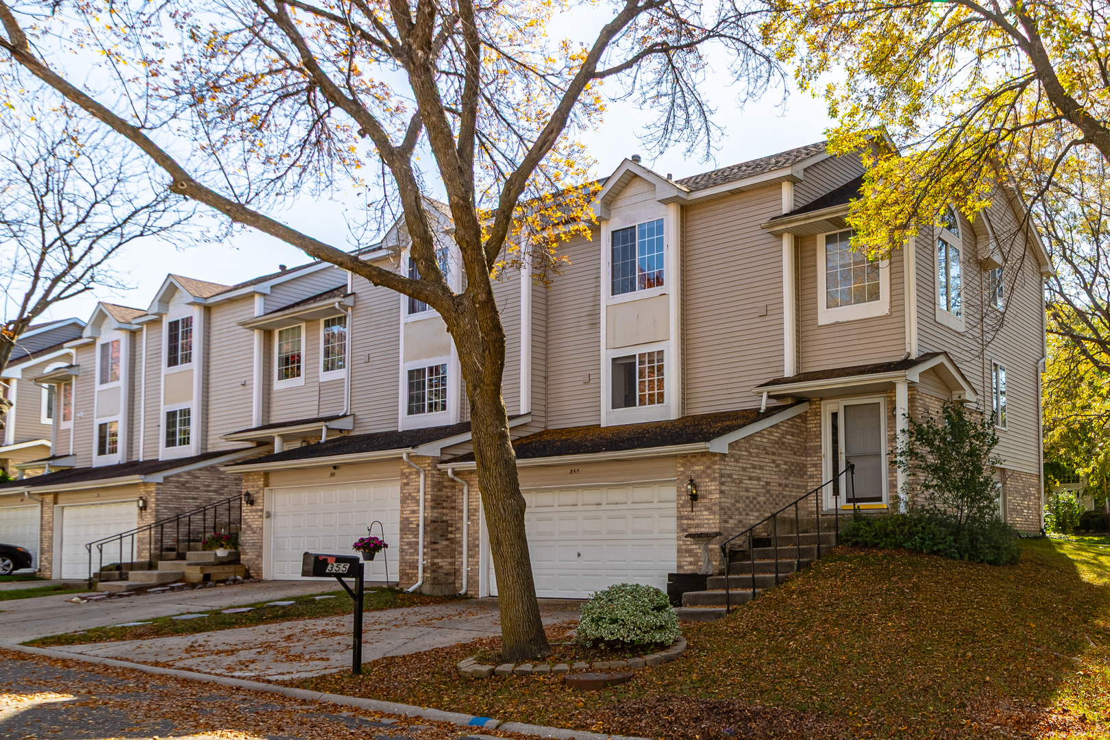 355 Stevens Court — photo