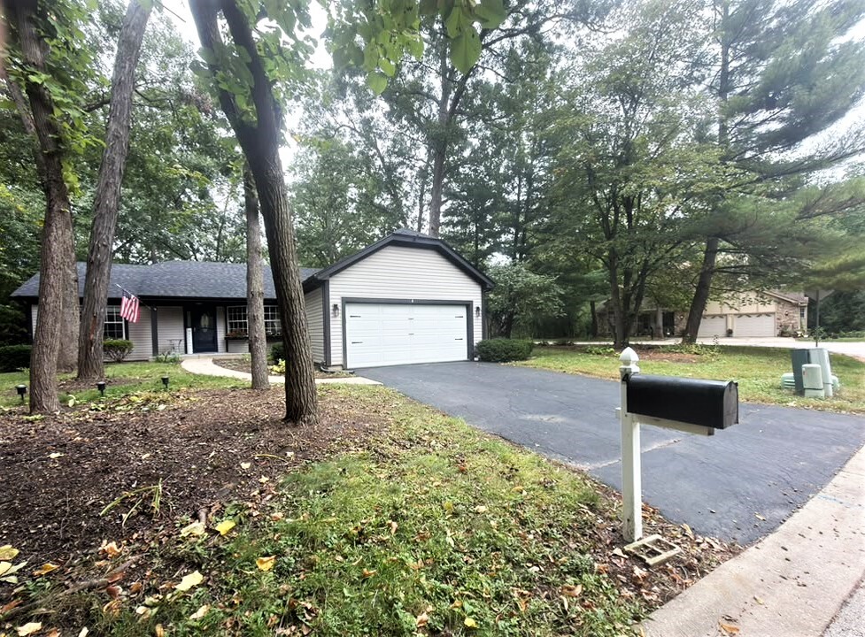 4 Dartmouth Court — photo