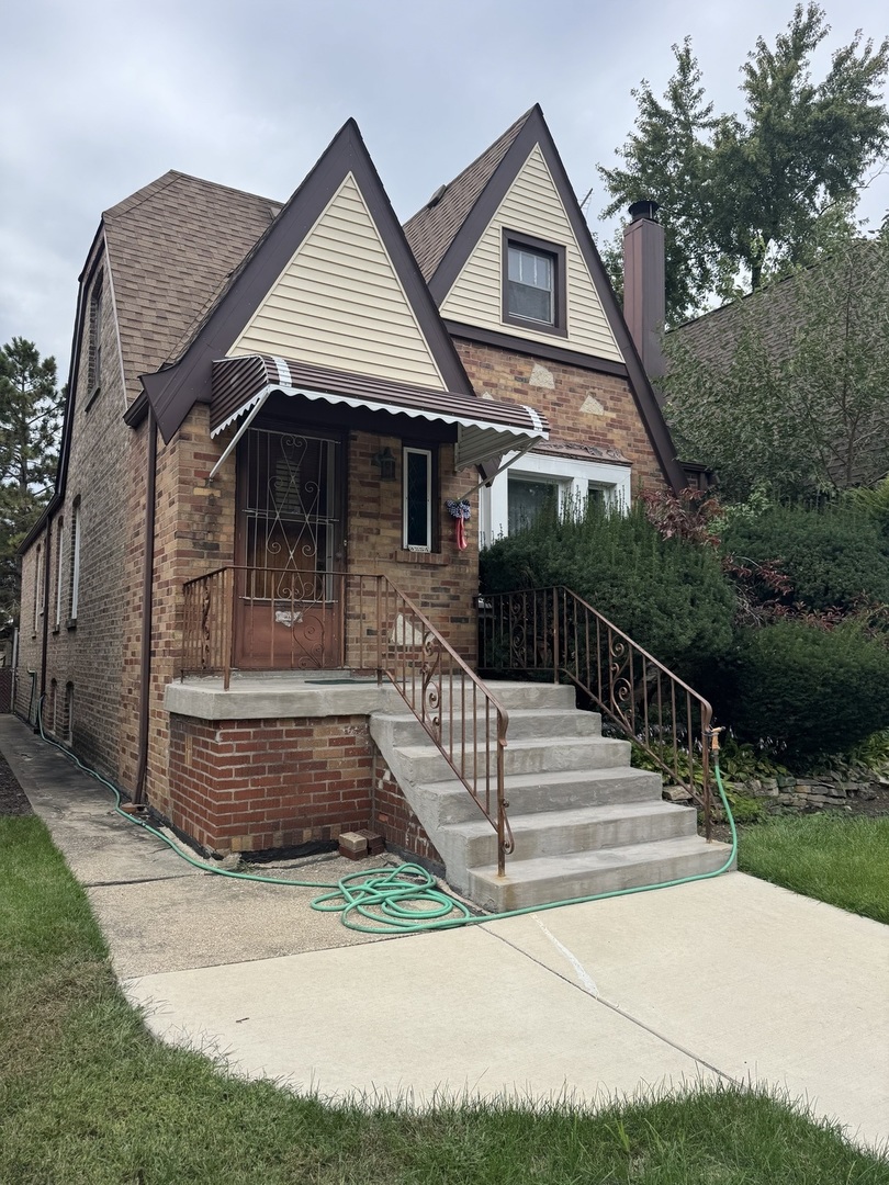 3254 N Oak Park Avenue — photo