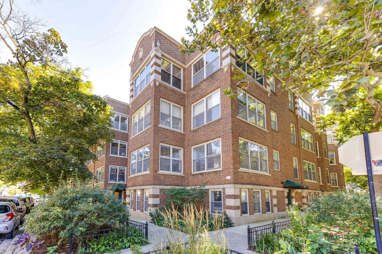 1219 W Rosemont Avenue Unit 3 — photo
