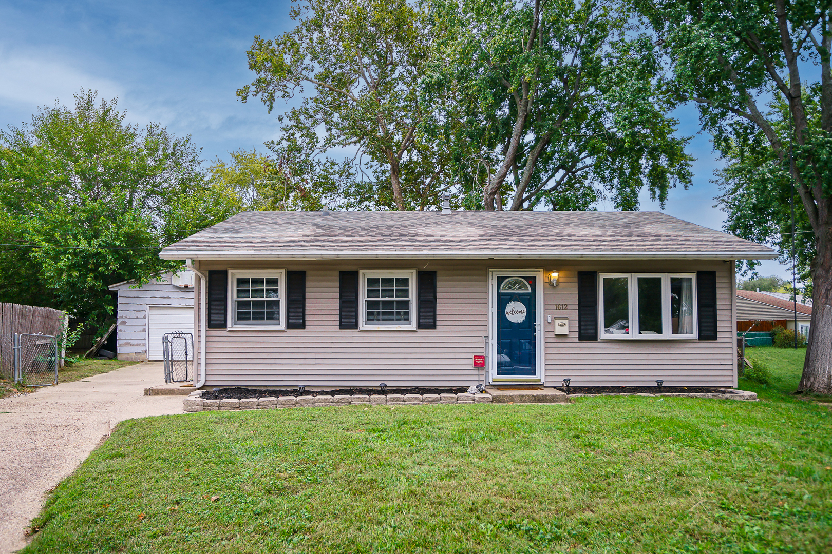 1612 Koch Street — photo