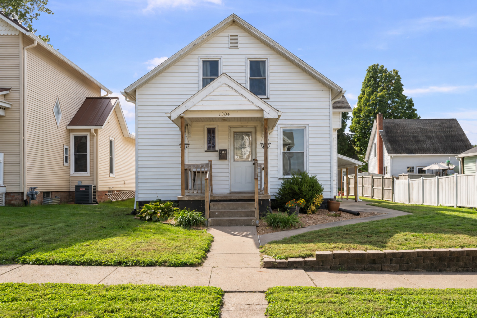 1304 Smalley Street — photo