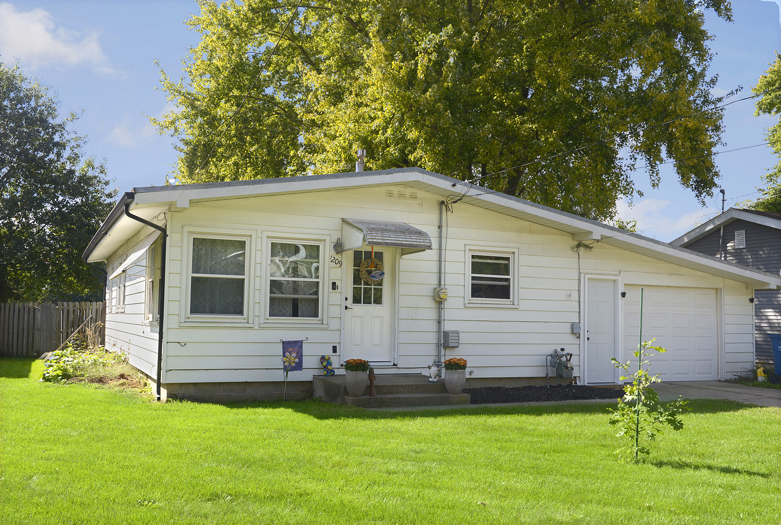 1209 Retz Drive — photo