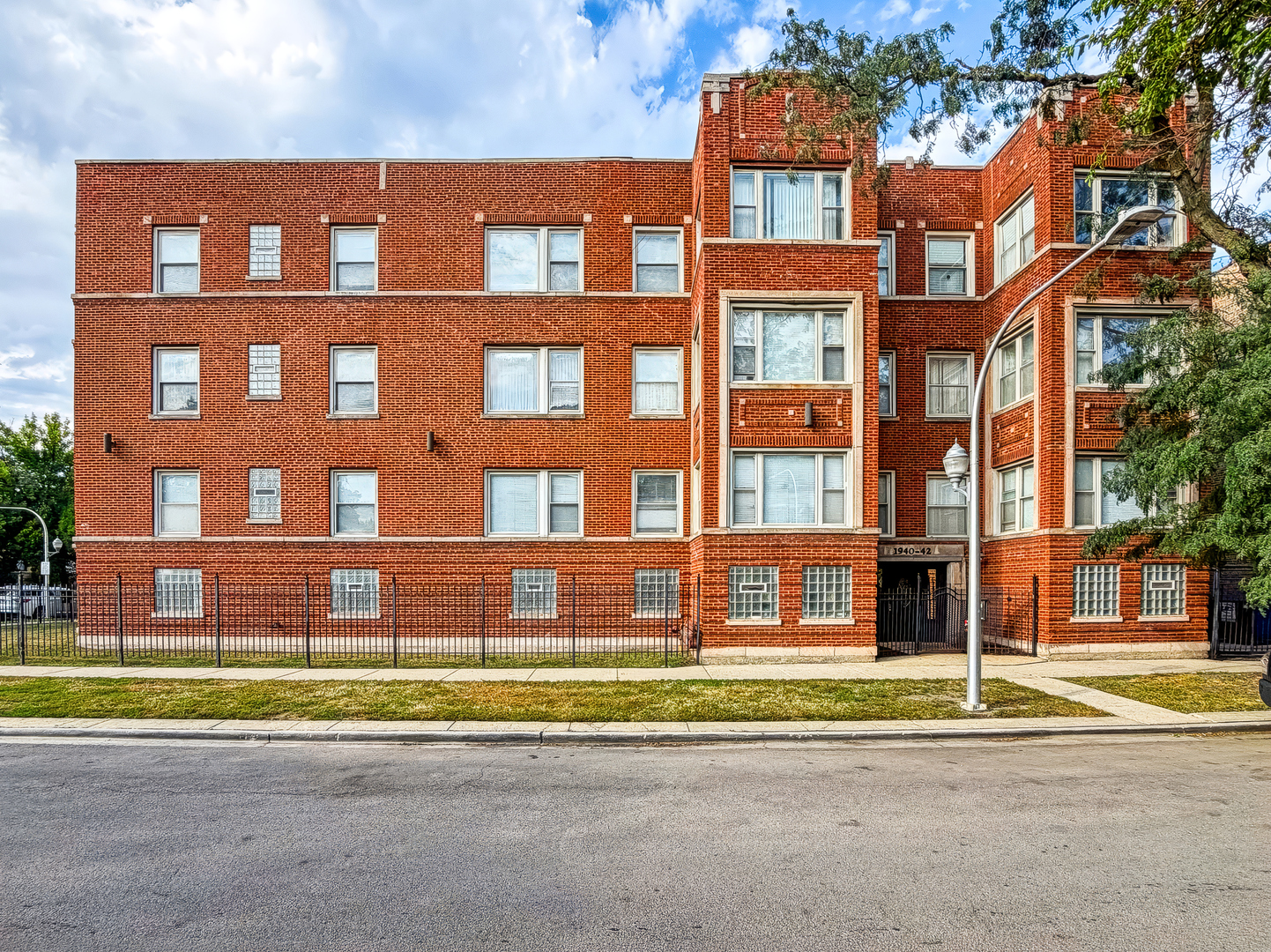 1942 E 72nd Place 2a — photo