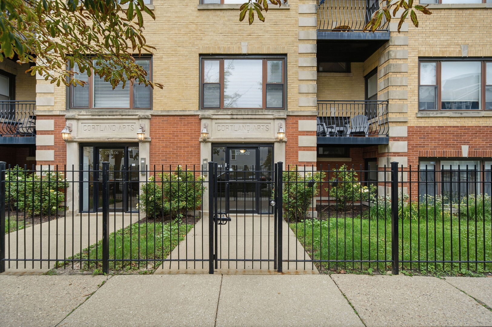 2700 W Cortland Avenue G — photo