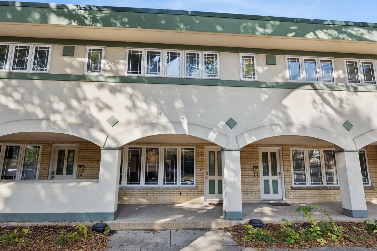 245 S Oak Park Avenue Unit C — photo