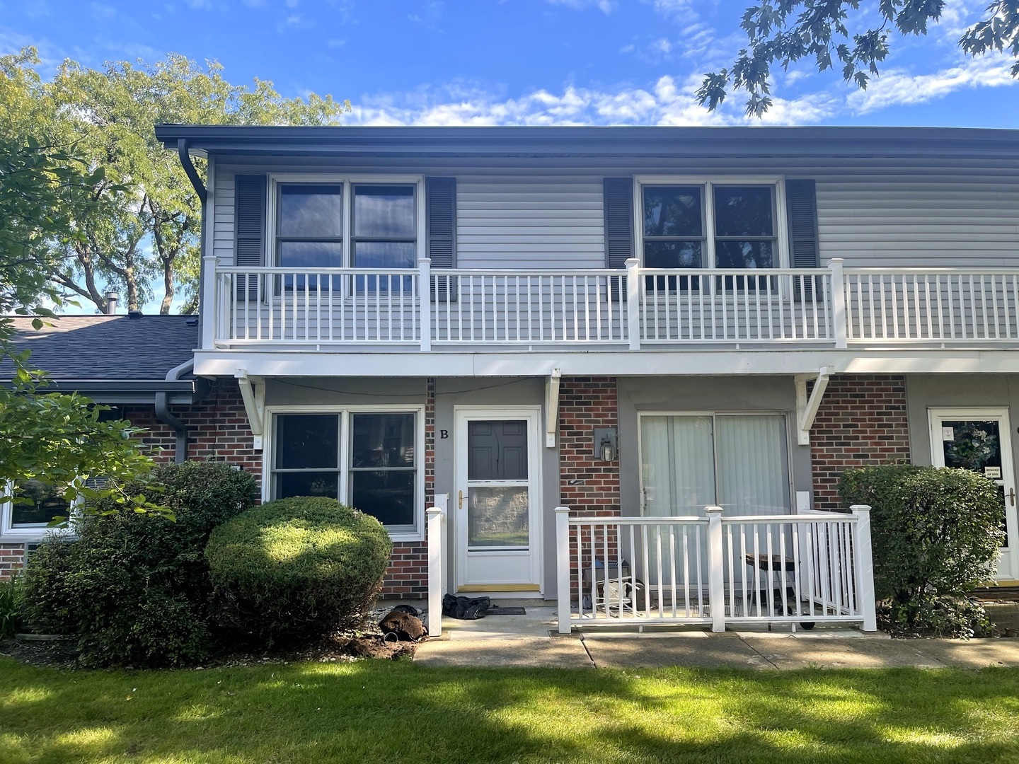 203 Emerson Court B — photo