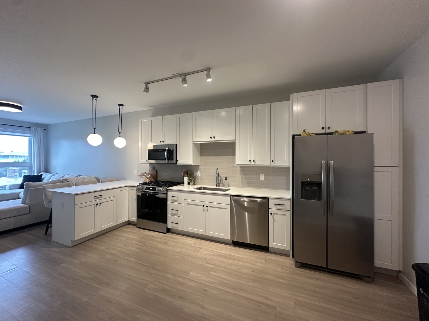 100 N Haven Avenue 414 — photo