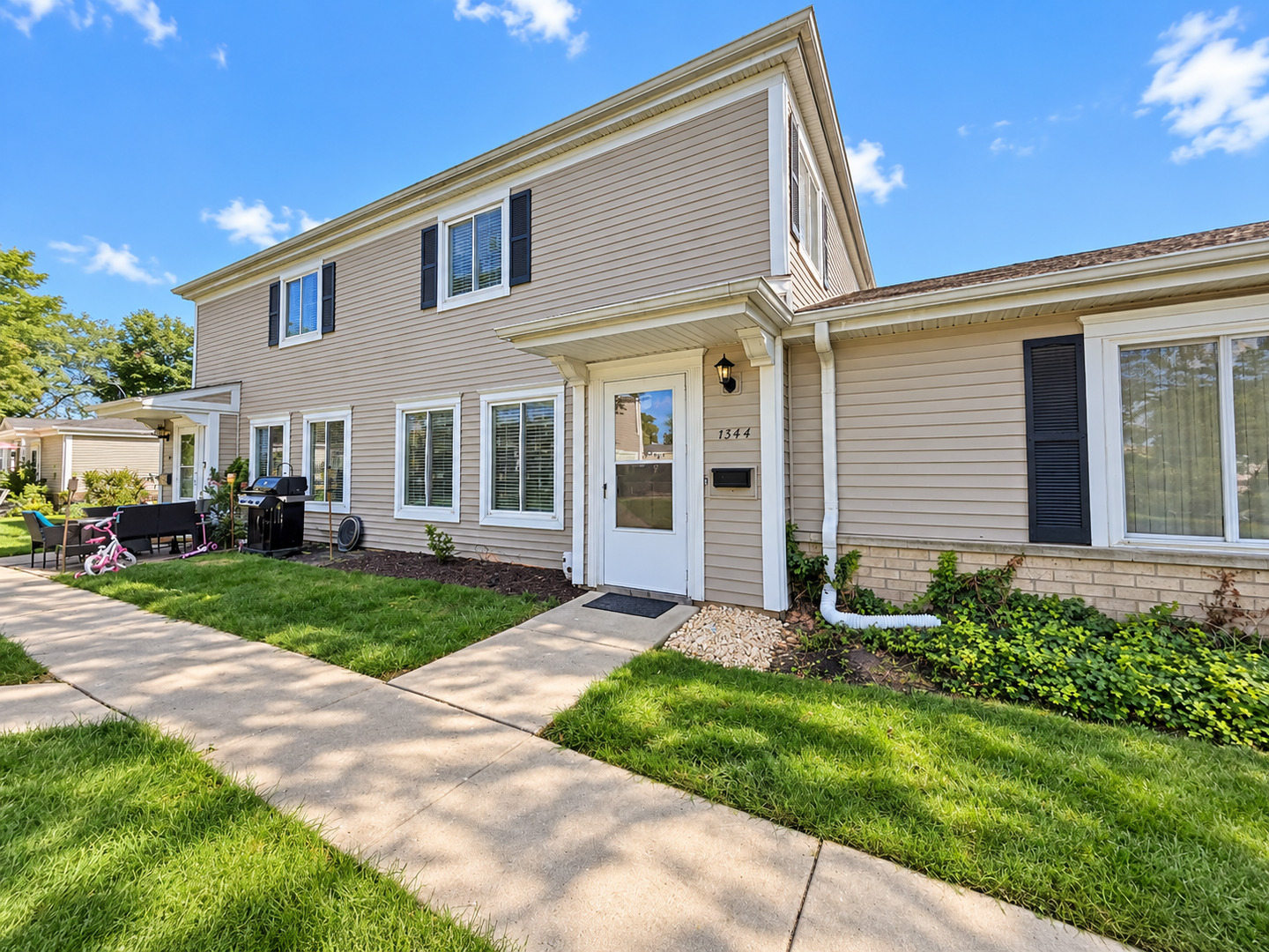1344 Cove Drive — photo