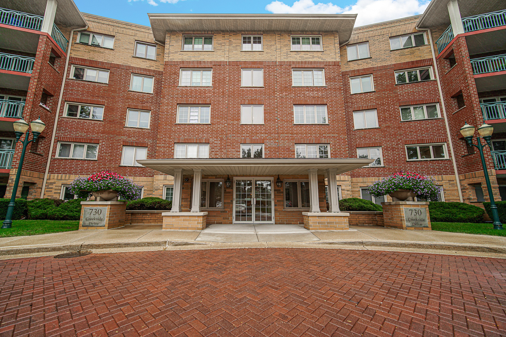 730 Creekside Drive 503 — photo